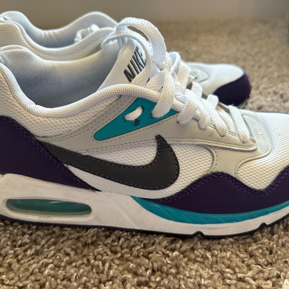 Nike Air Max White and Teal Sneakers - Picture 4 of 5